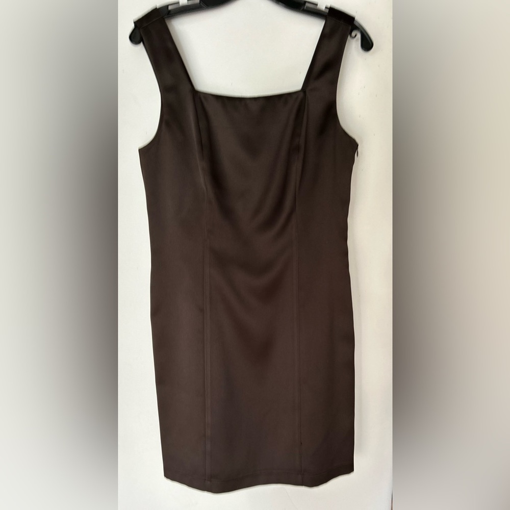 BCBG brown sleeveless, lined dress size 10 and 35 inches long.